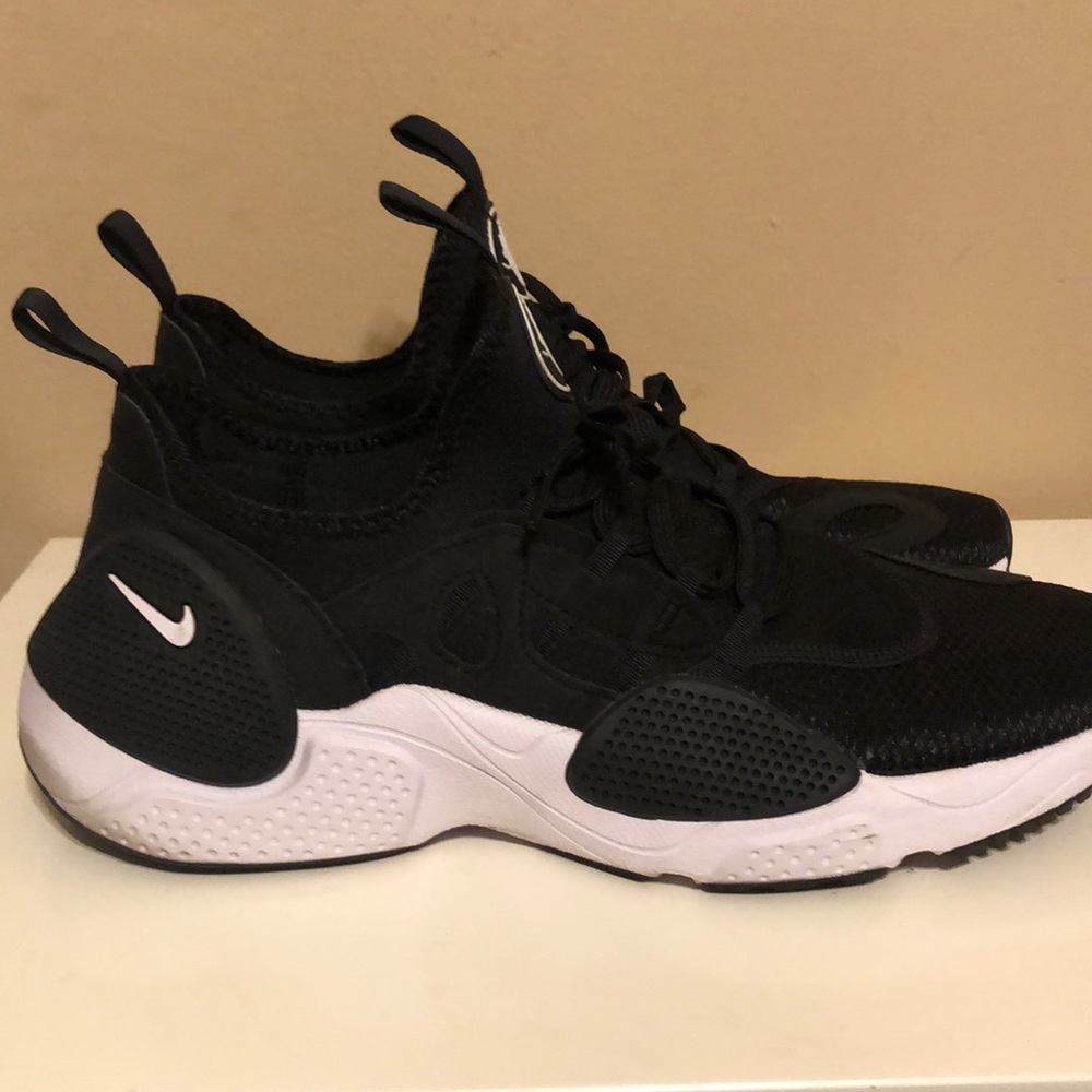 Nike Huarache Edge
